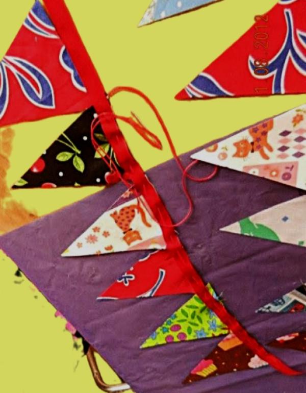 Colourful triangles of bunting