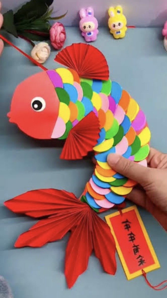 A paper fish made with many colours