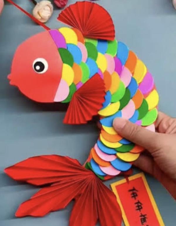 A paper fish made with many colours